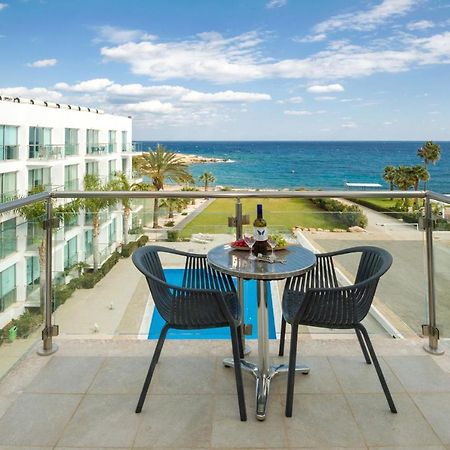 Gabriela - Coralli Beachfront Apartment Protaras Exterior foto