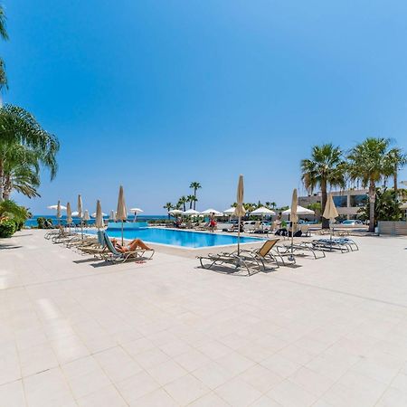 Gabriela - Coralli Beachfront Apartment Protaras Exterior foto