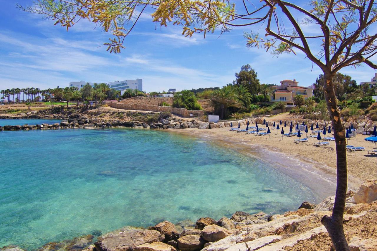 Gabriela - Coralli Beachfront Apartment Protaras Exterior foto