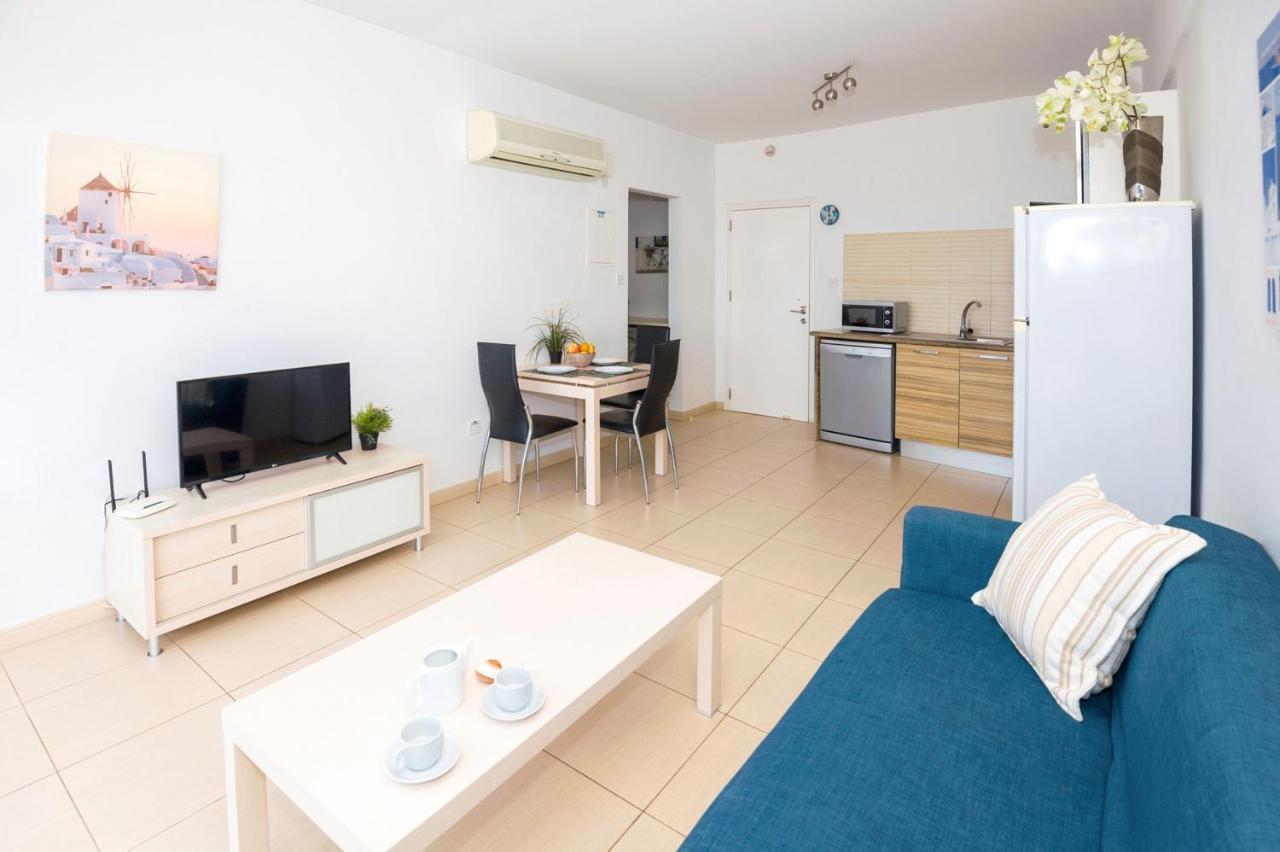 Gabriela - Coralli Beachfront Apartment Protaras Exterior foto