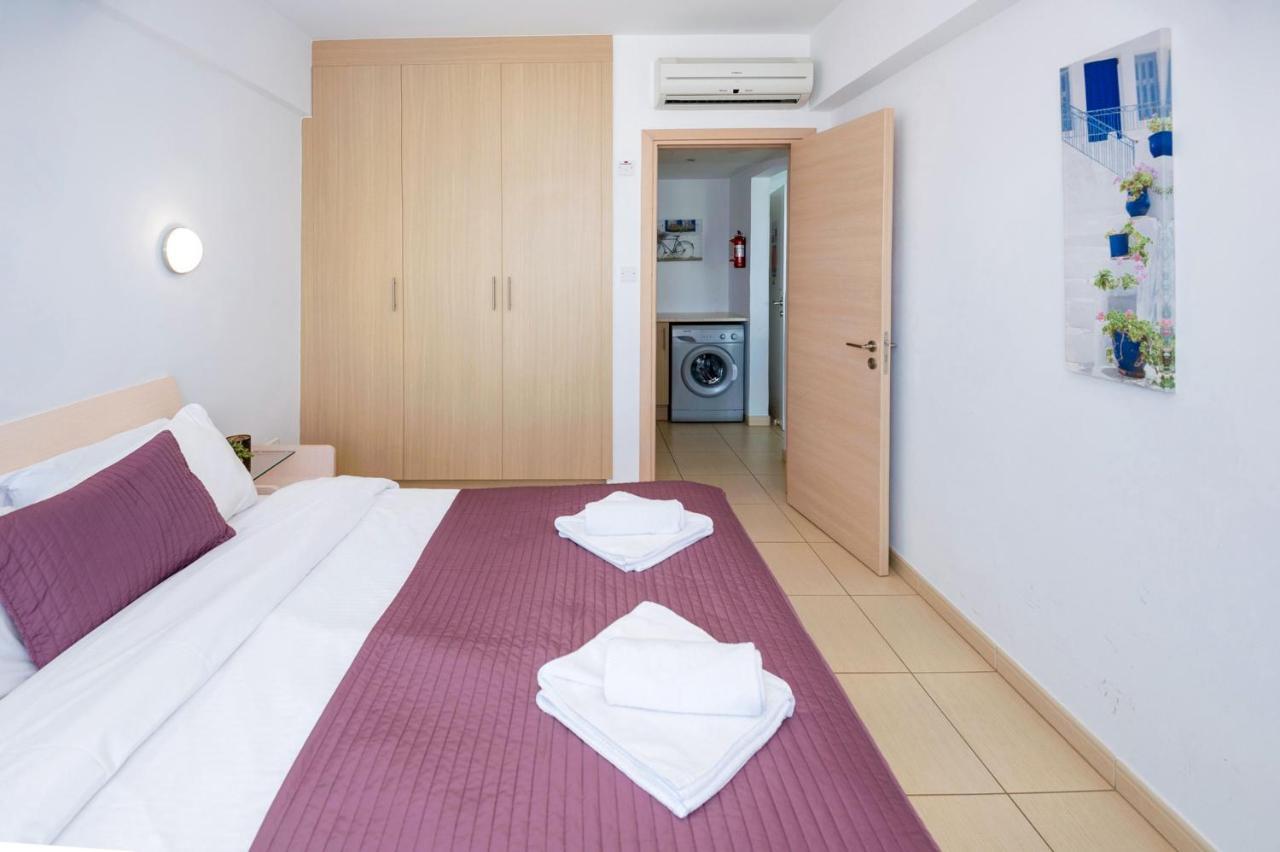 Gabriela - Coralli Beachfront Apartment Protaras Exterior foto